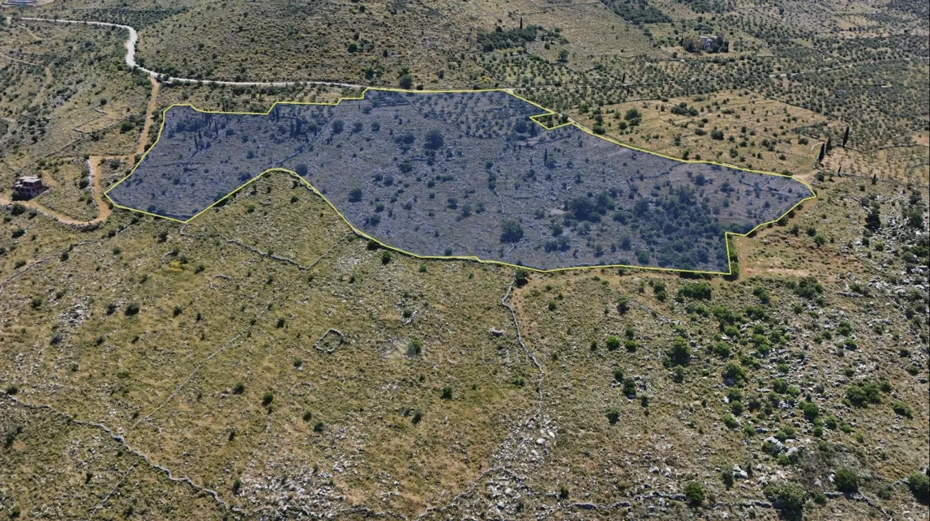 Plot 68659m²  - 2