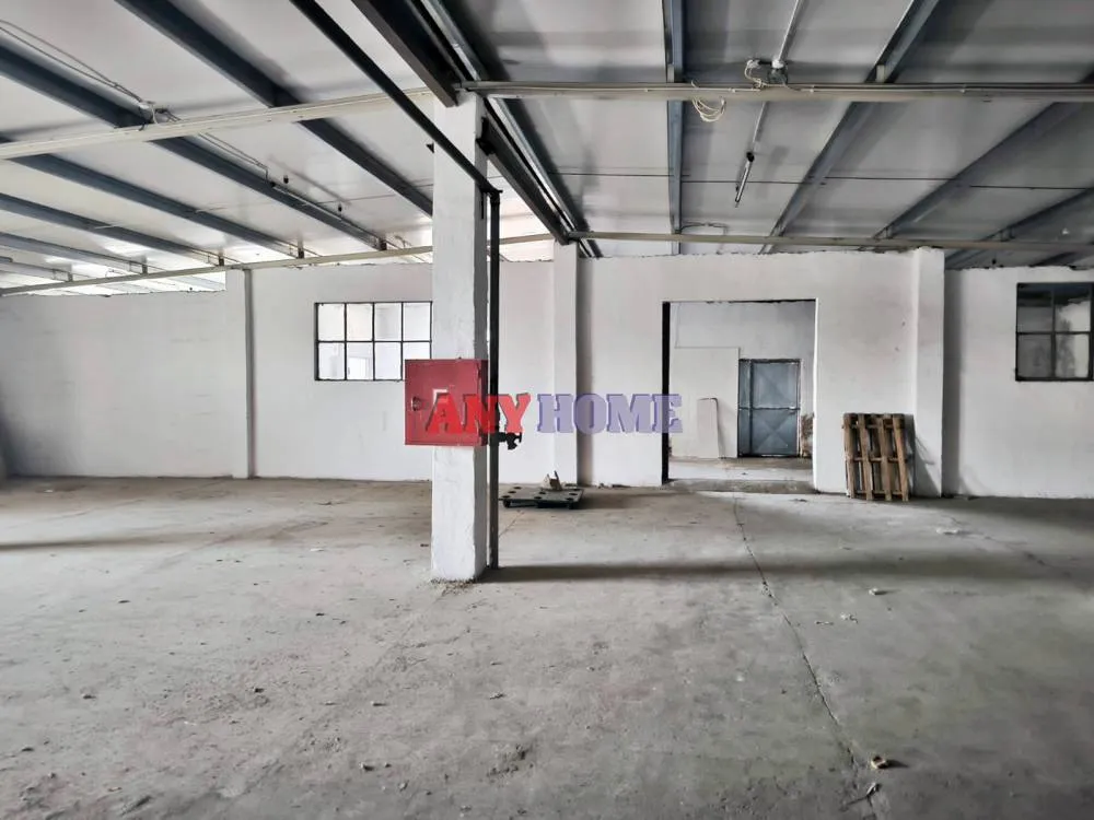 Small Industry / Industrial spaces 900m²  - 5