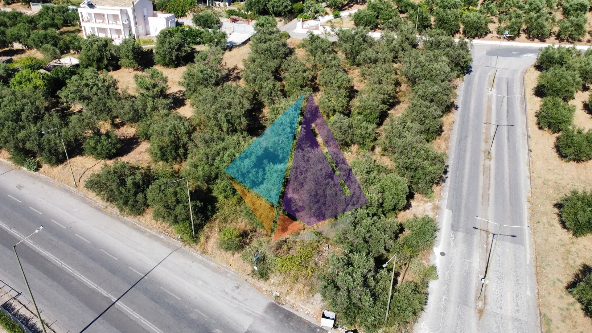 Plot 2402m²  - 2