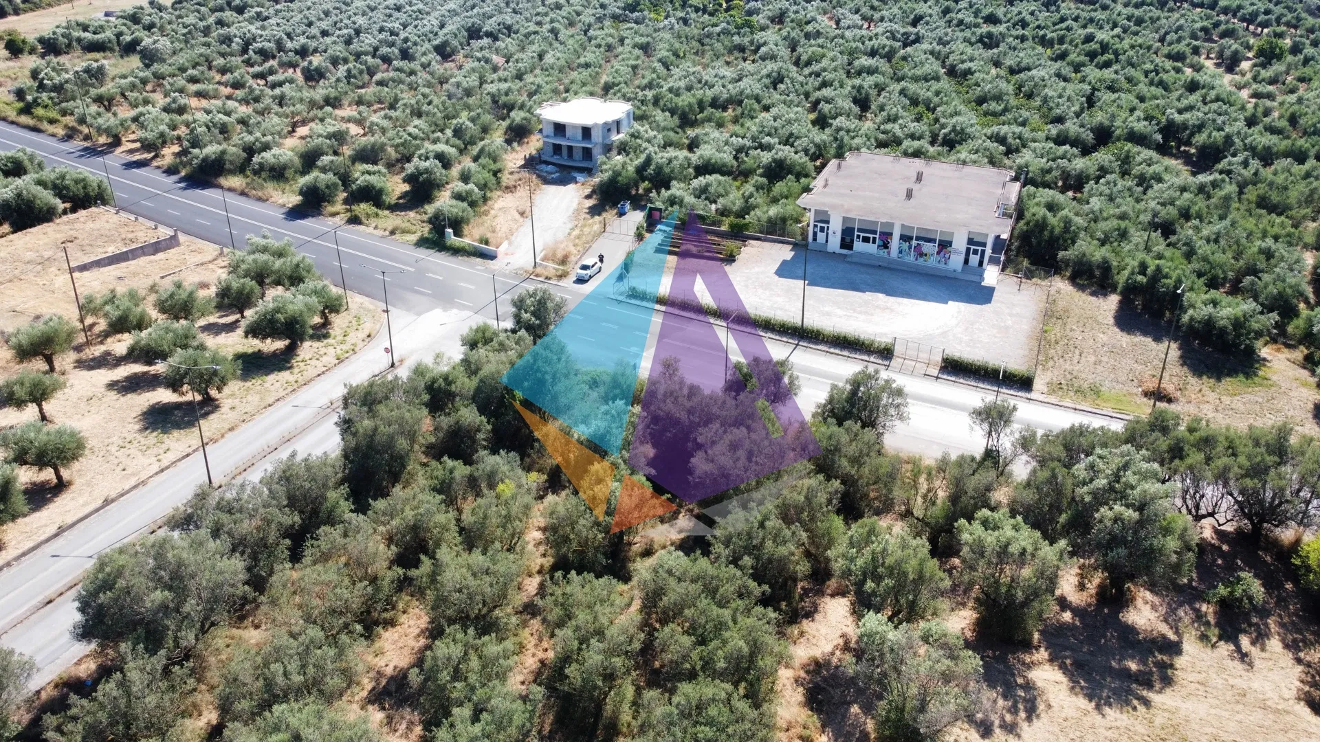 Plot 2402m²  - 5