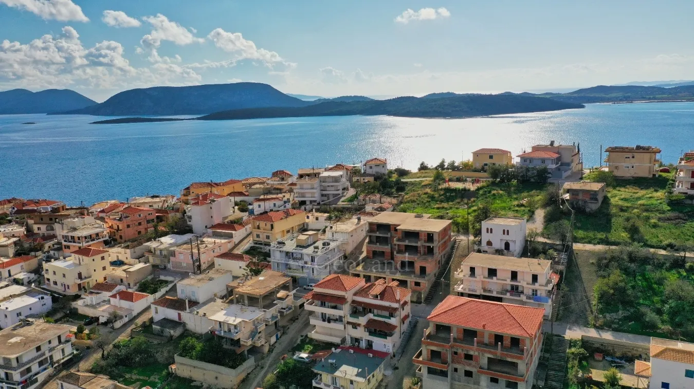 Αυτόνομο κτήριο κατοικιών 1091τ.μ.  - 4