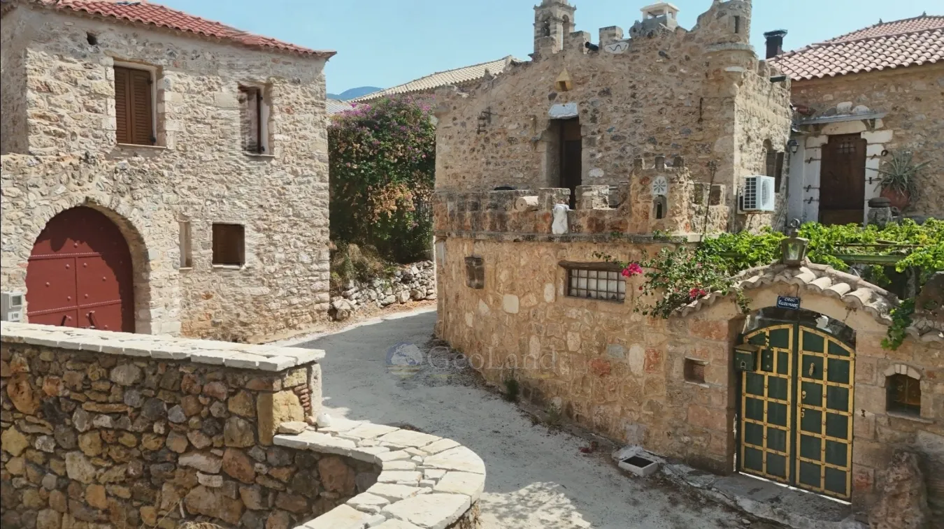 Μονοκατοικία 208τ.μ.  - 3