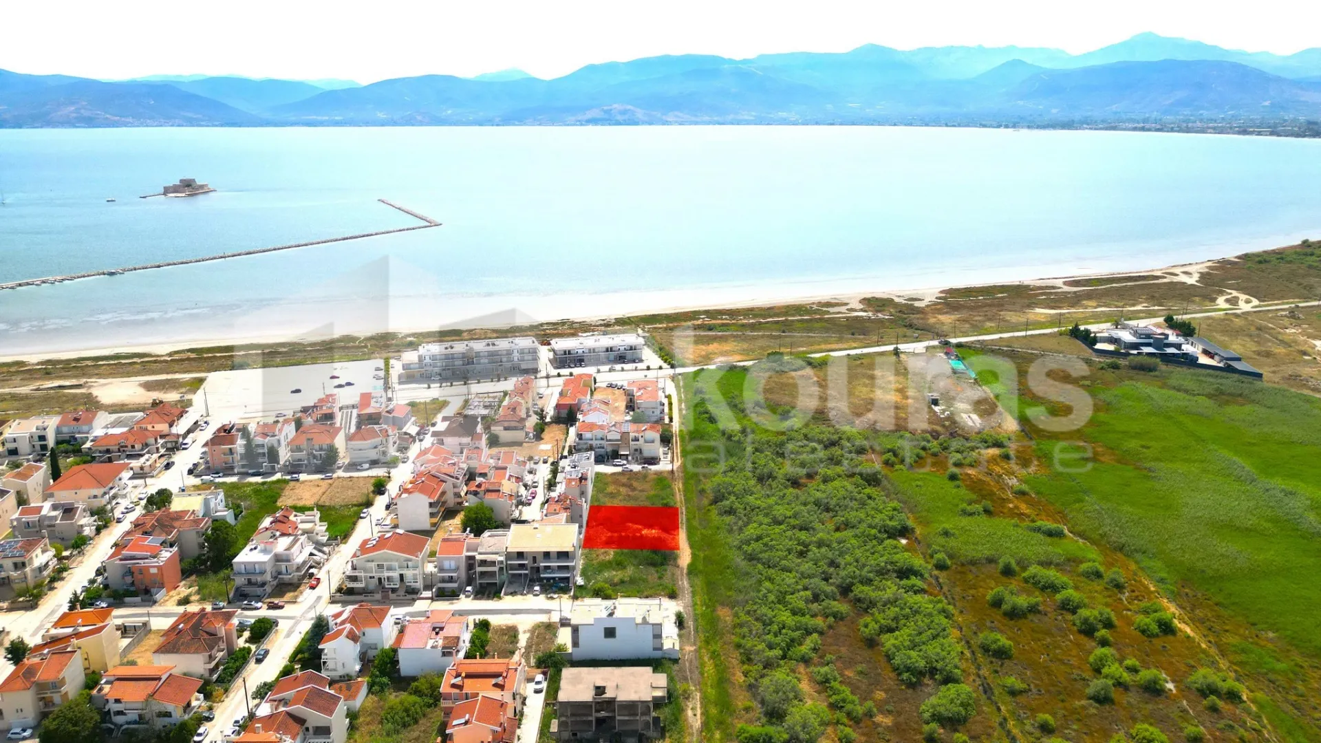 Plot 372m²  - 5