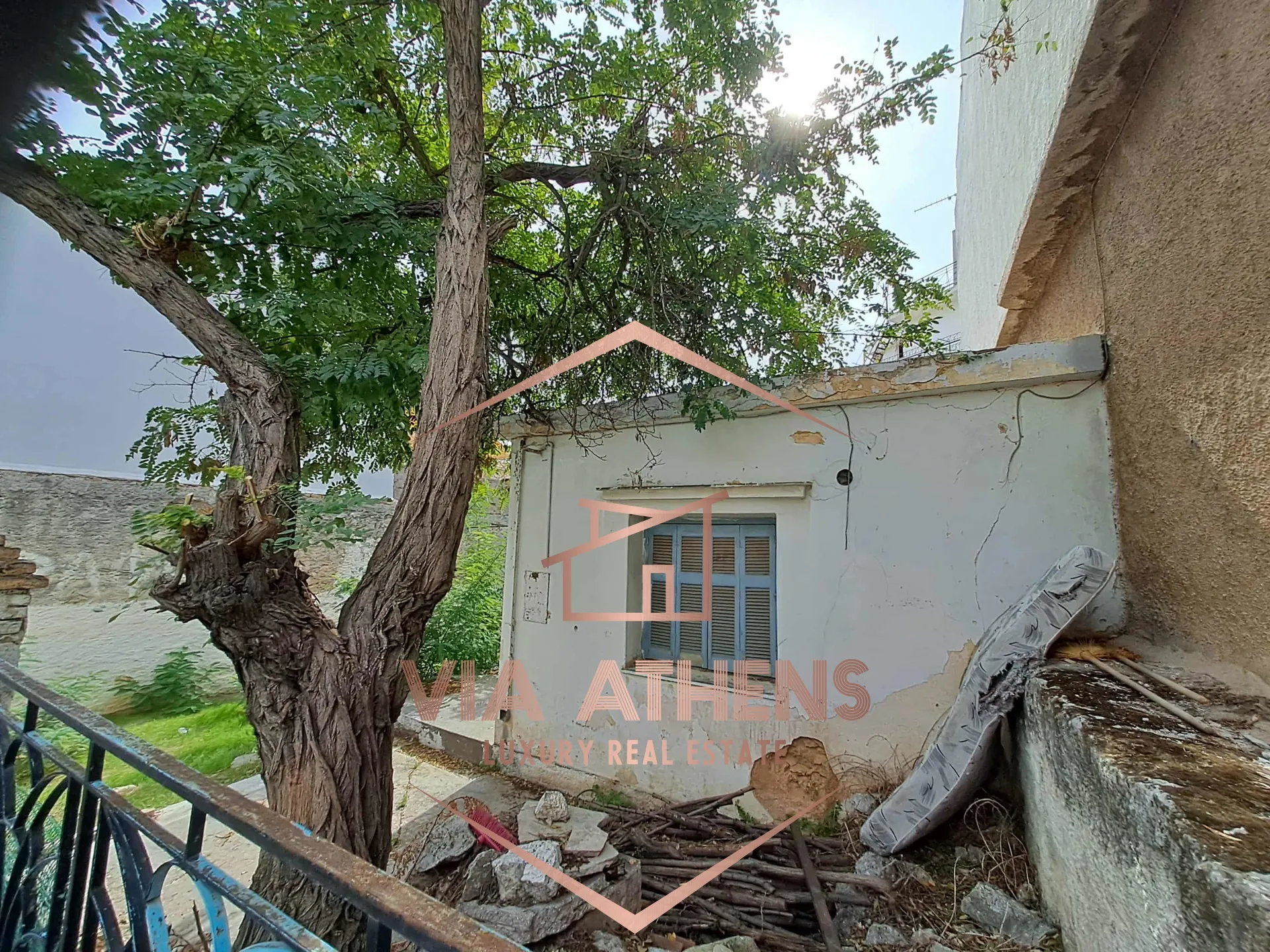 Οικόπεδο 265τ.μ.  - 3