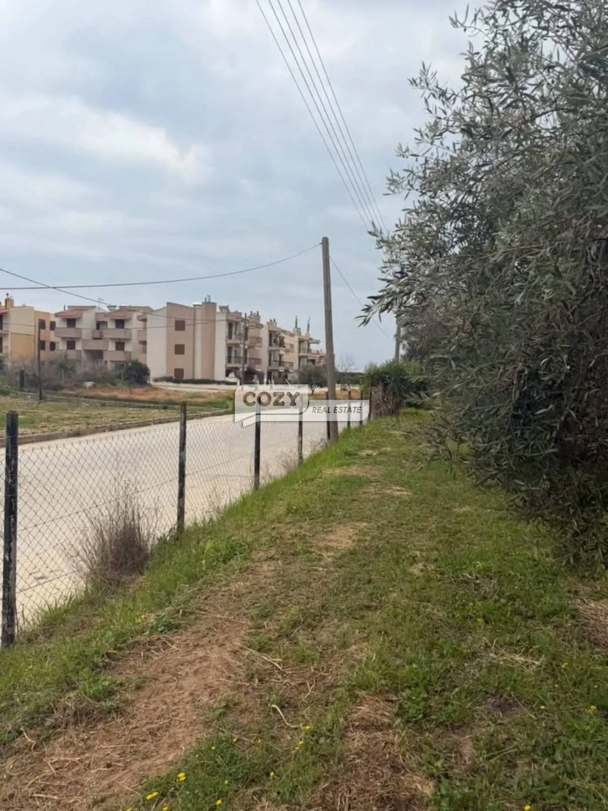 Οικόπεδο 882τ.μ.  - 4