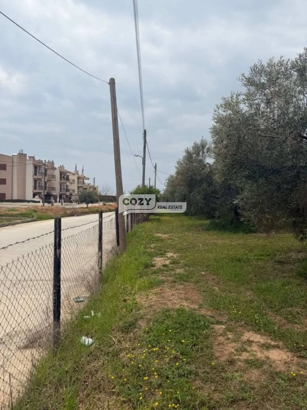 Οικόπεδο 882τ.μ.  - 5