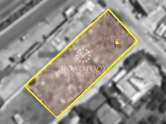 Plot 946m²  - 3