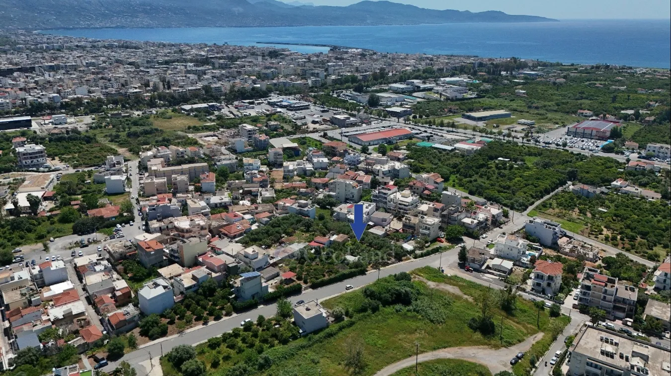 Οικόπεδο 1053τ.μ.  - 2