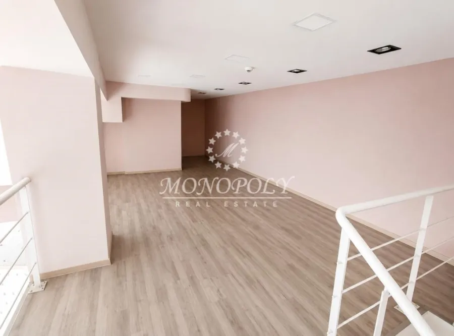 Shop 131m²  - 4