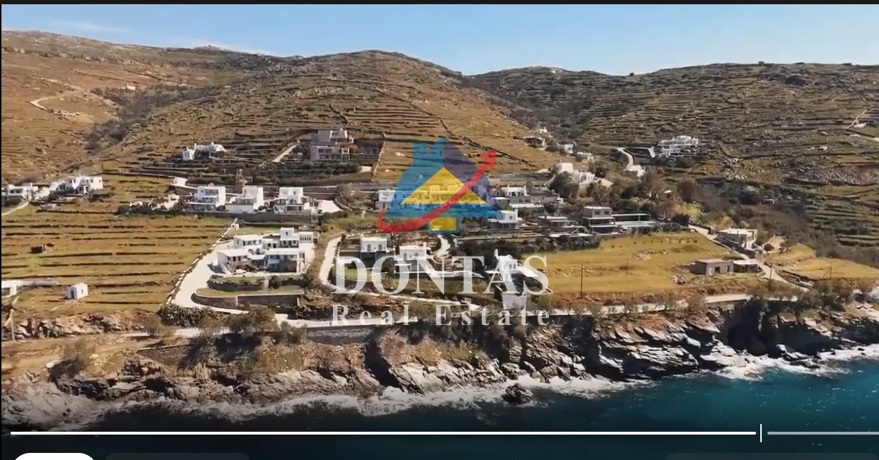 Οικόπεδο 2700τ.μ.  - 5