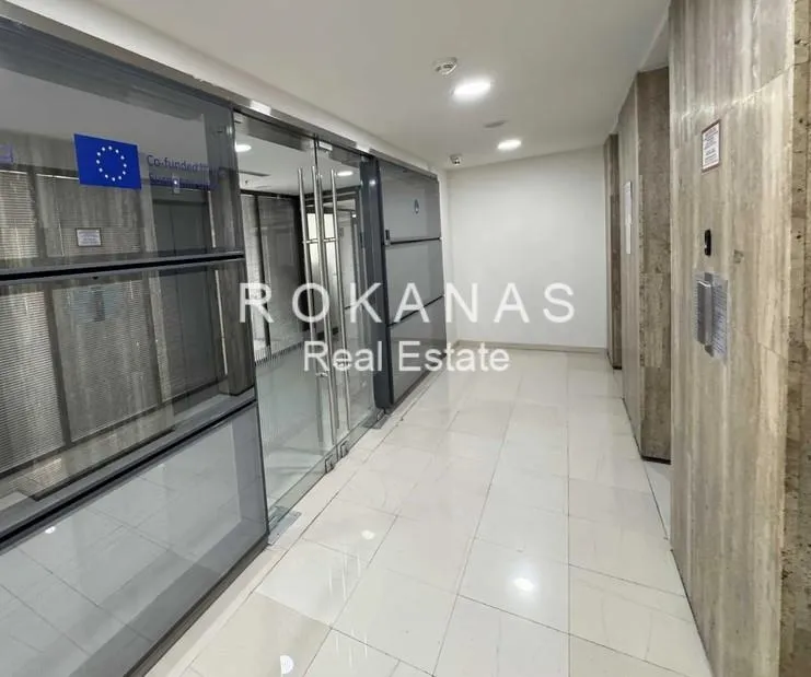 Γραφείο 418τ.μ.  - 4