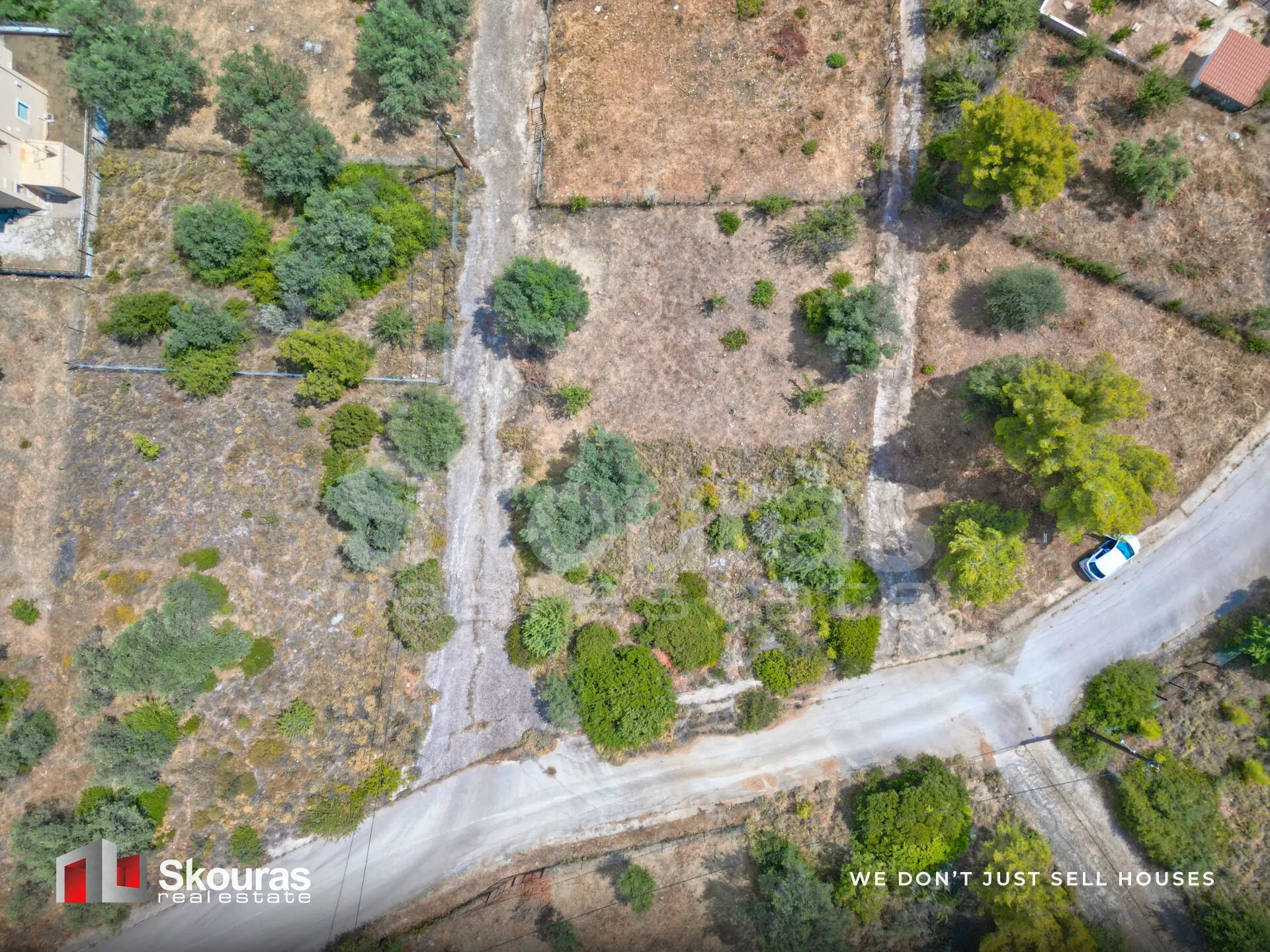 Plot 423m²  - 4