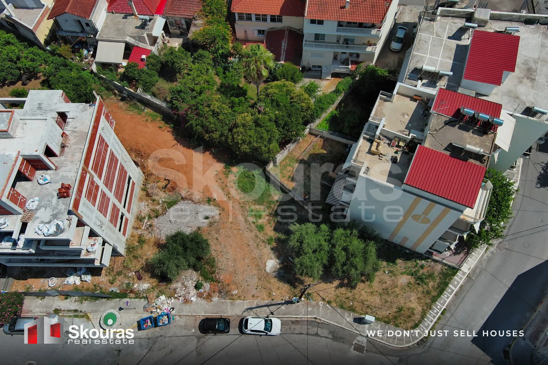 Οικόπεδο 554τ.μ.  - 3
