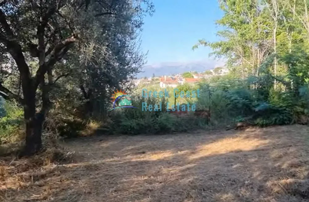 Οικόπεδο 1608τ.μ.  - 2