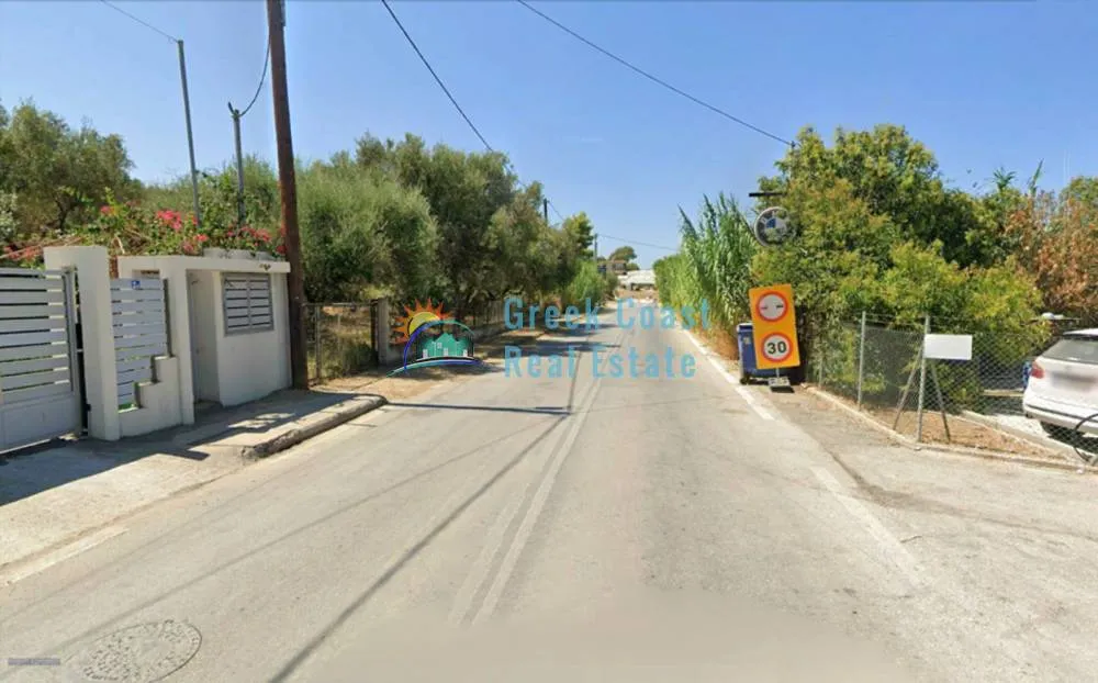 Οικόπεδο 1608τ.μ.  - 4