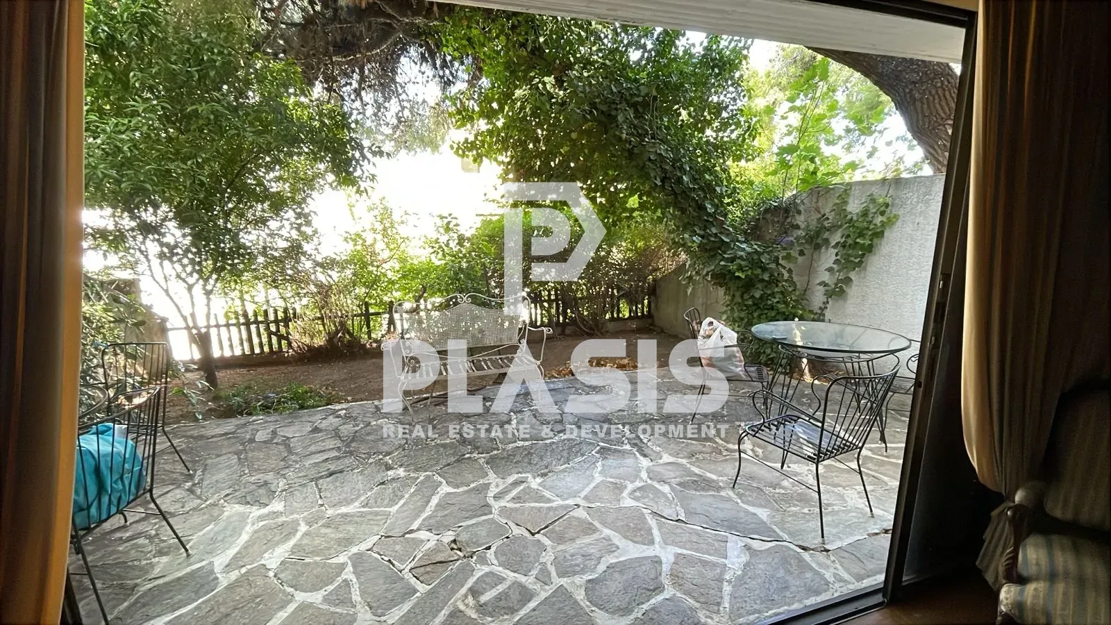 Μεζονέτα 190τ.μ.  - 2