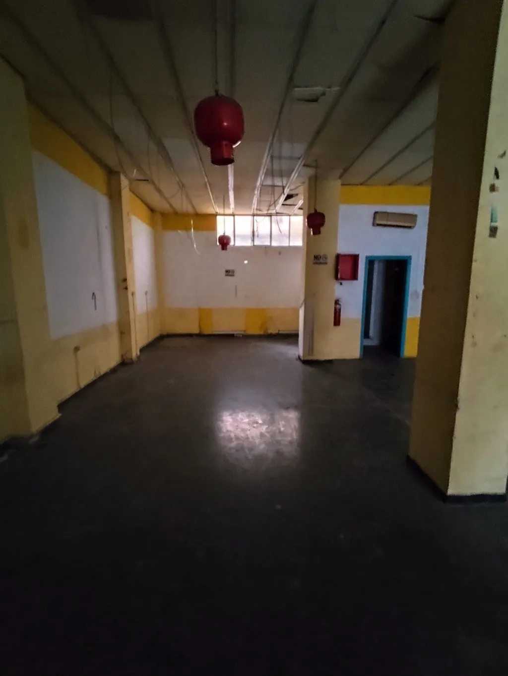 Shop 230m²  - 3