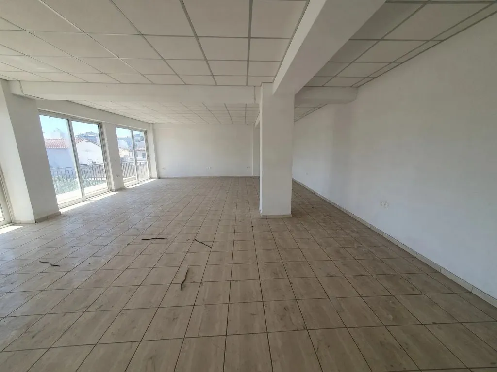 Shop 250m²  - 3