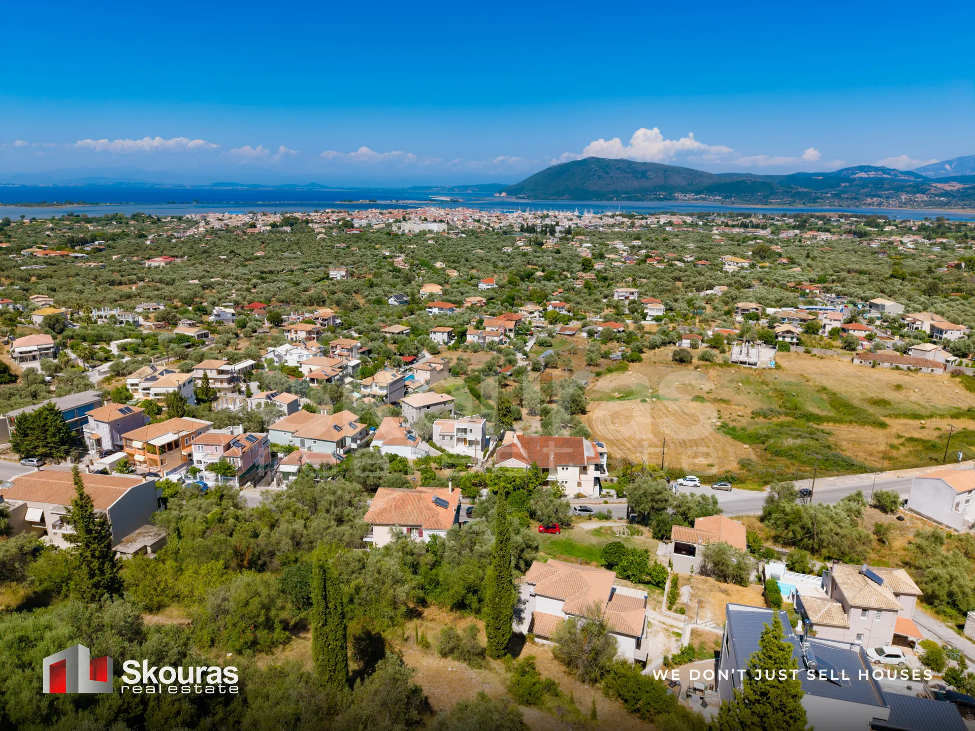 Οικόπεδο 460τ.μ.  - 2