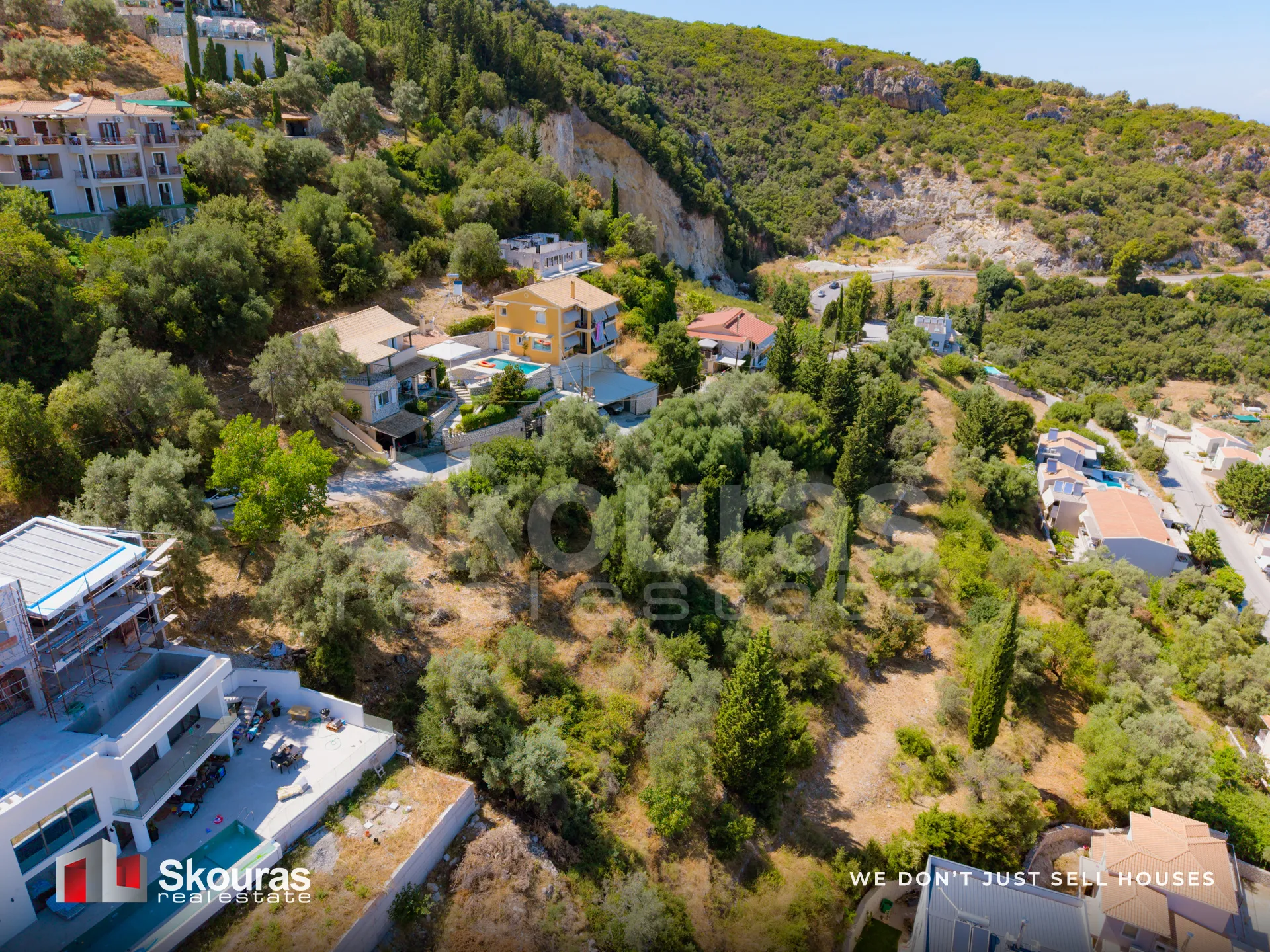 Οικόπεδο 460τ.μ.  - 4