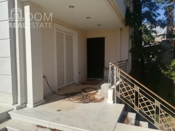 Detached house 576m²  - 3