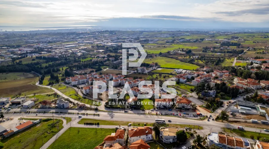 Plot 754m²  - 5