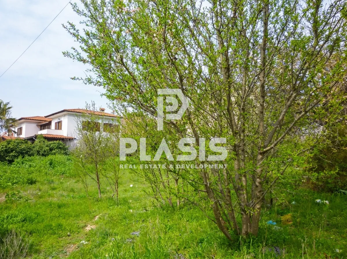 Plot 910m²  - 2