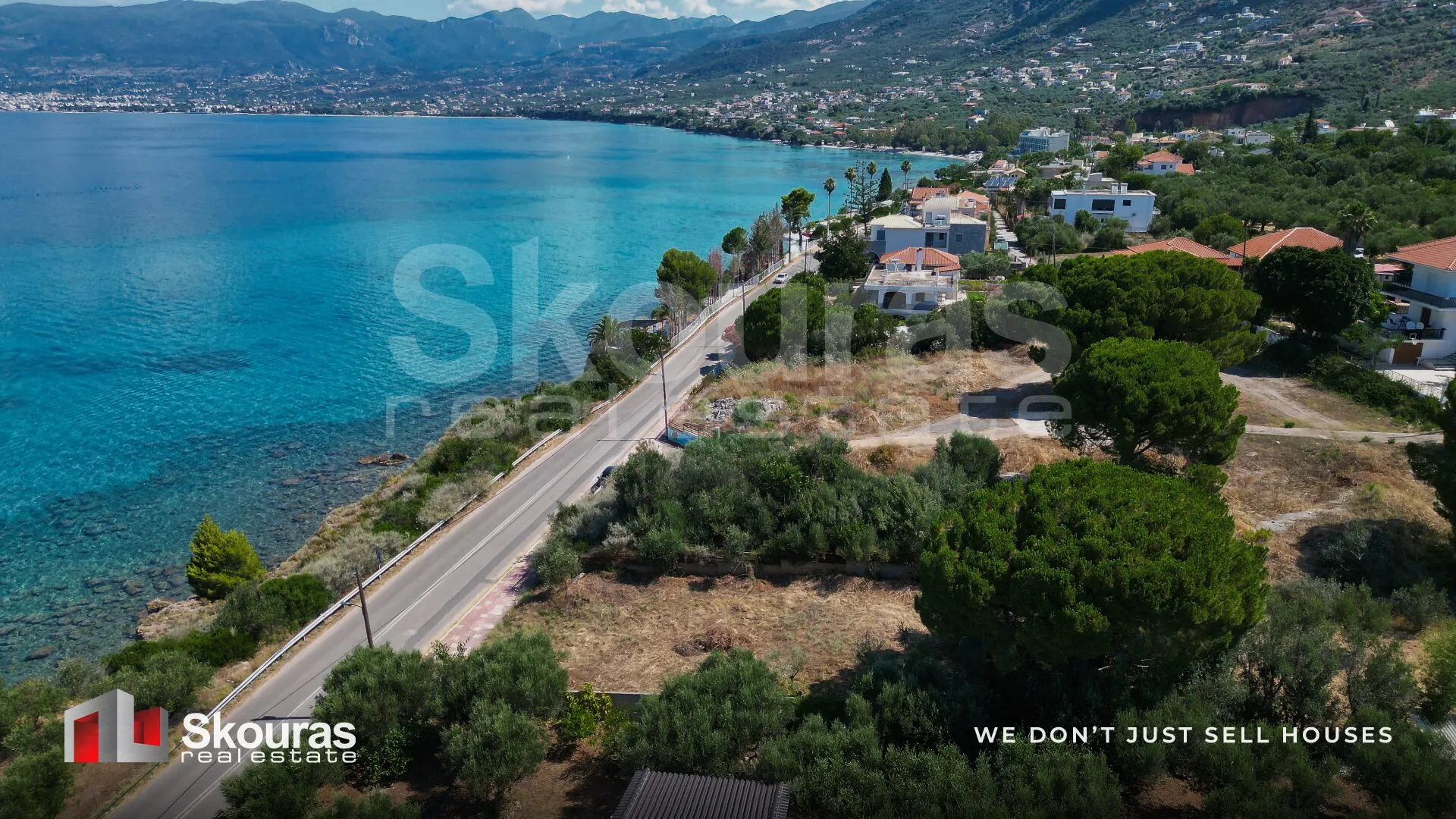 Plot 450m²  - 3