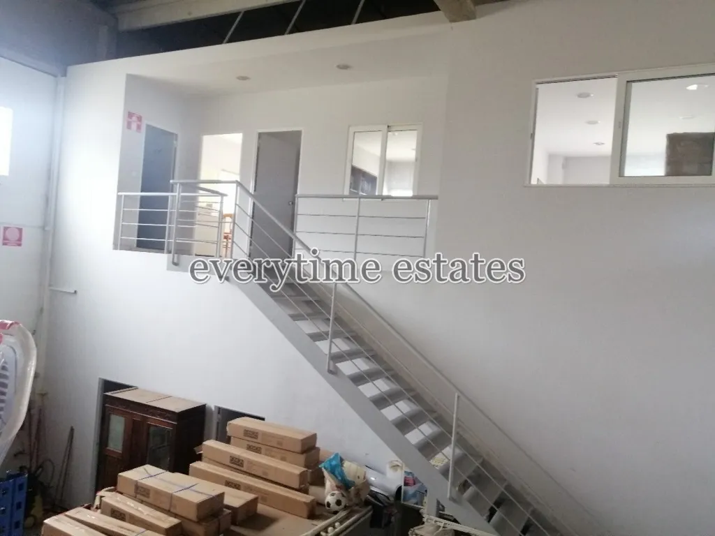 Warehouse 940m²  - 3