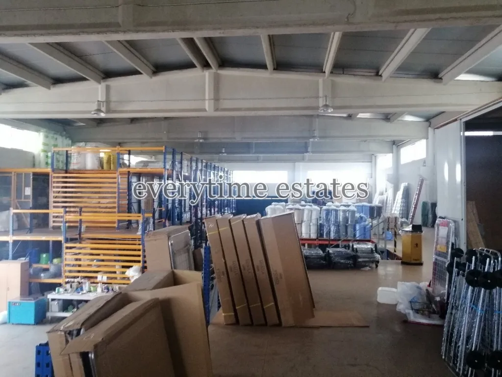 Warehouse 940m²  - 4