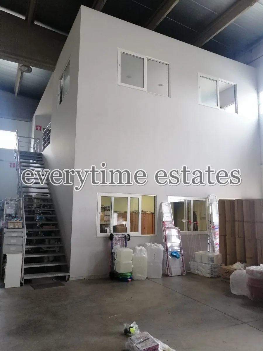 Warehouse 940m²  - 5