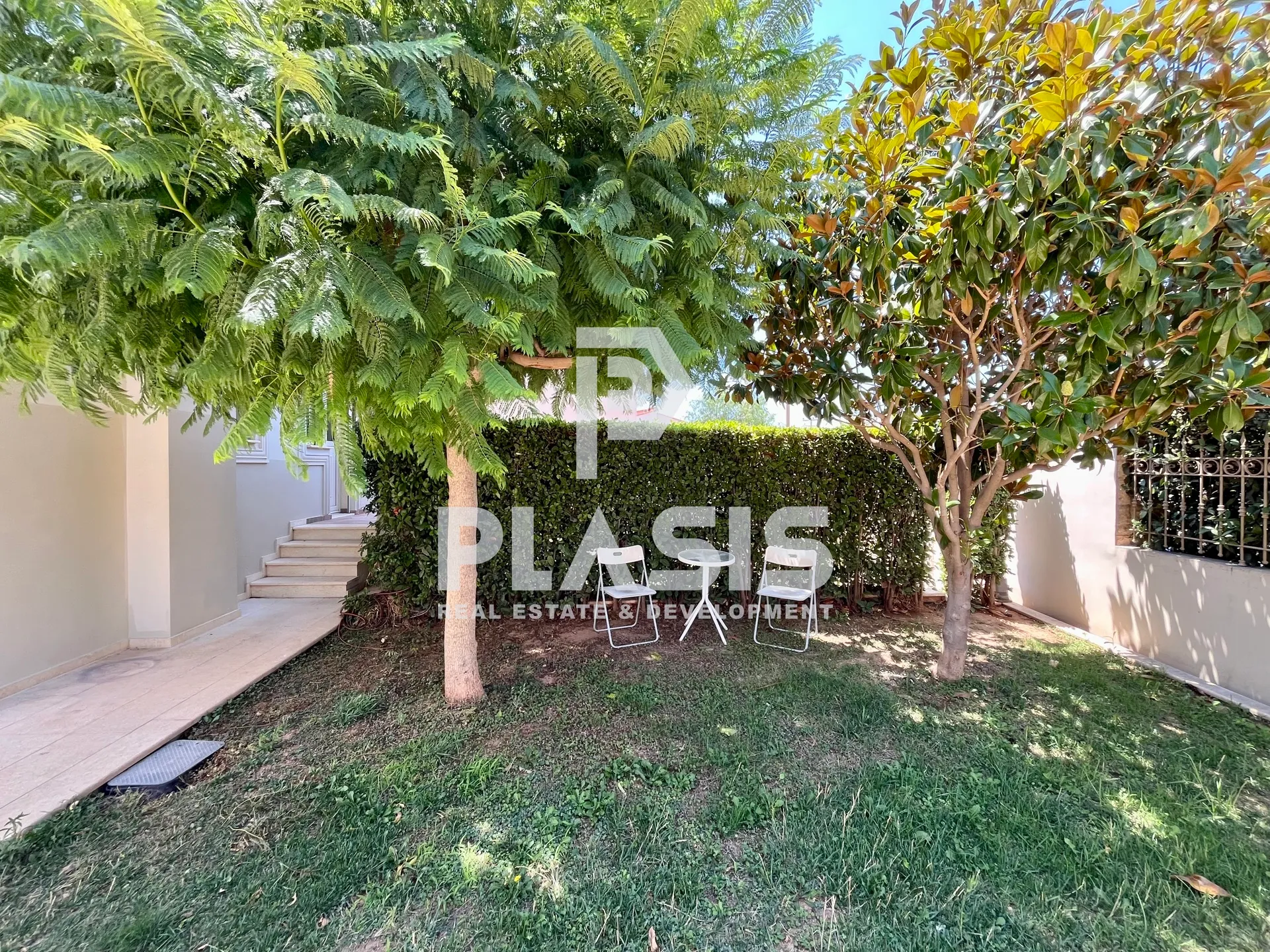 Μεζονέτα 248τ.μ.  - 2