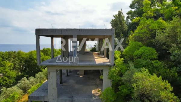 Μεζονέτα 326τ.μ.  - 2