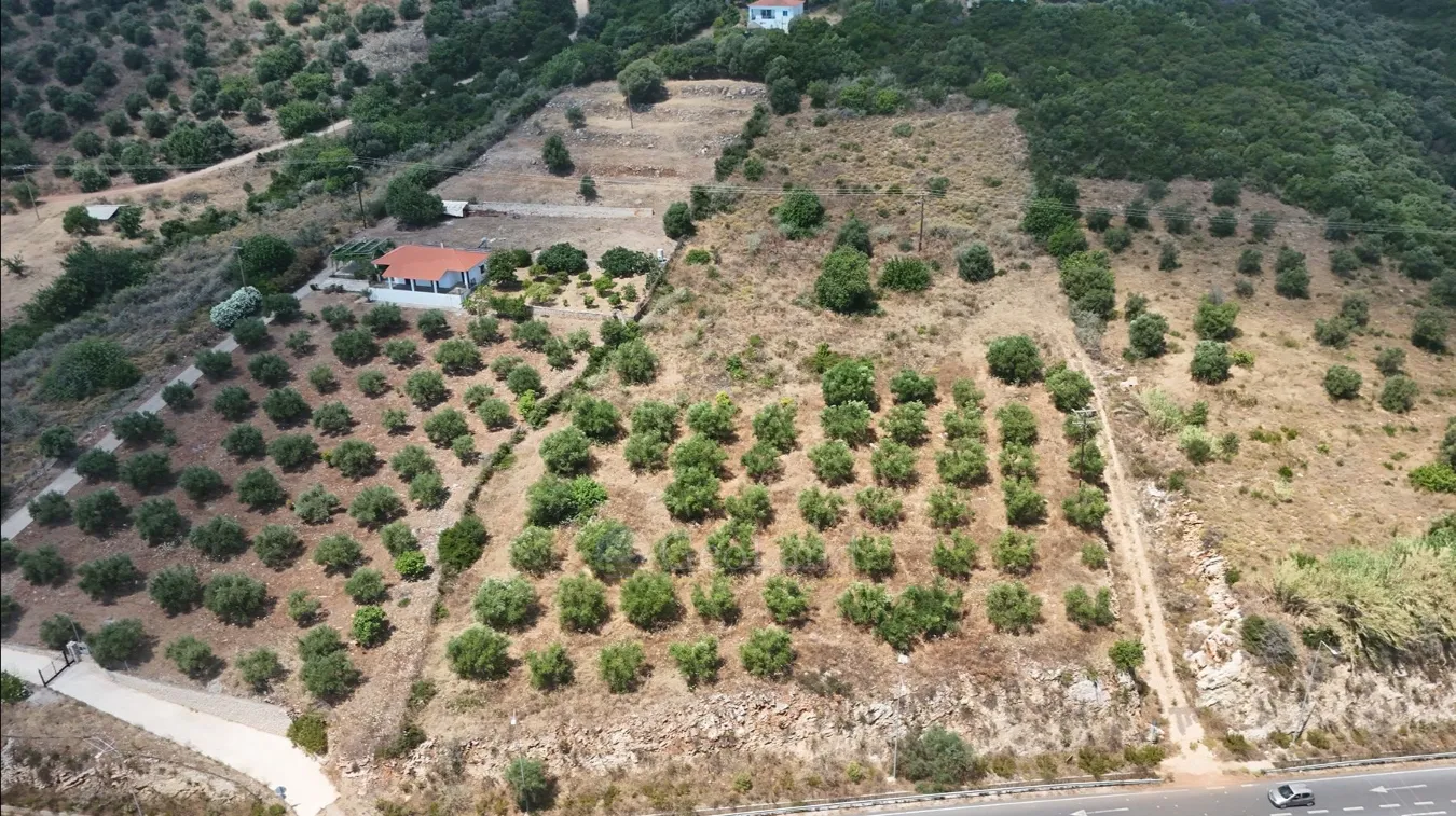 Land Parcel 9400m²  - 3