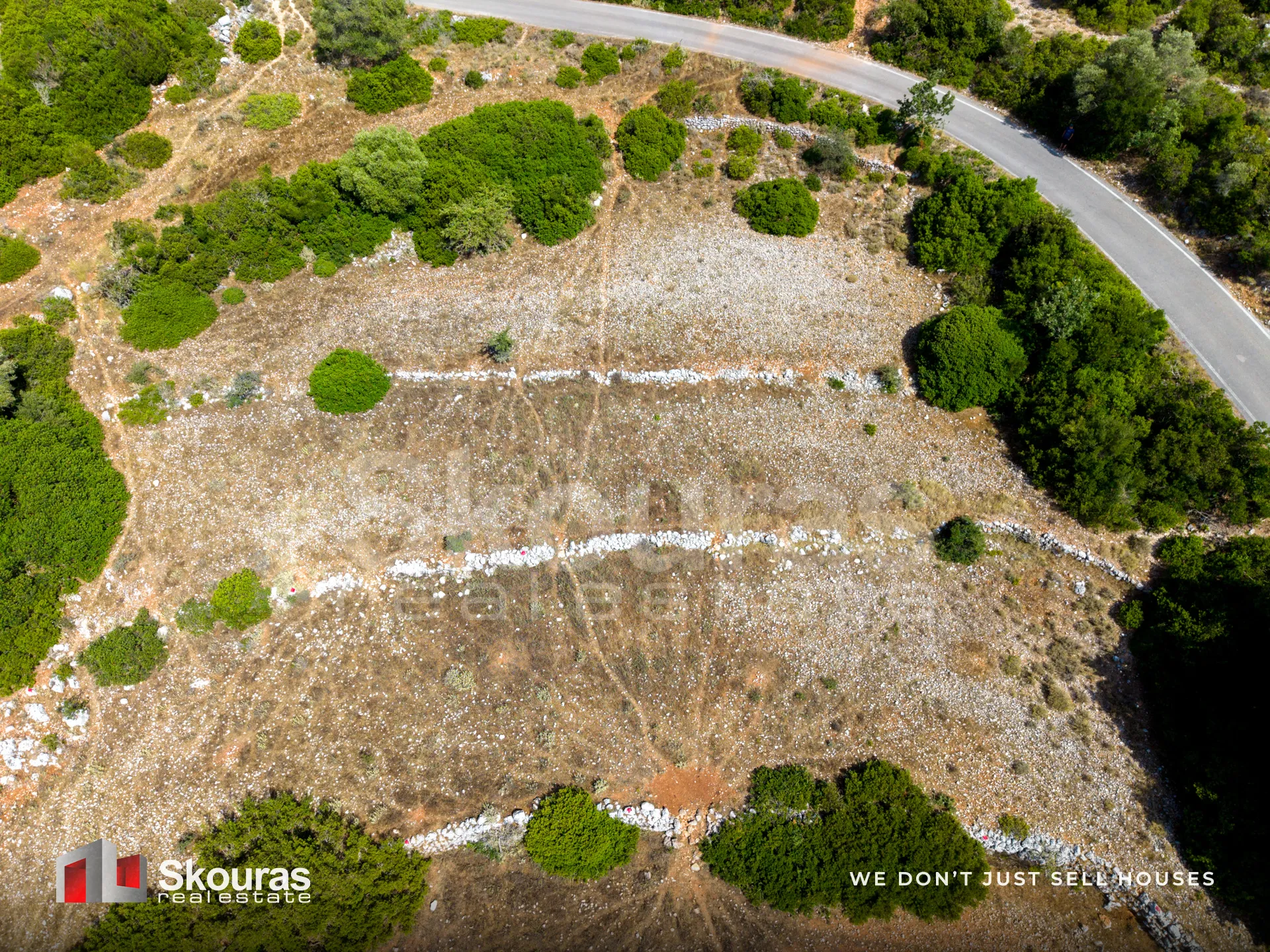 Land Parcel 1800m²  - 2