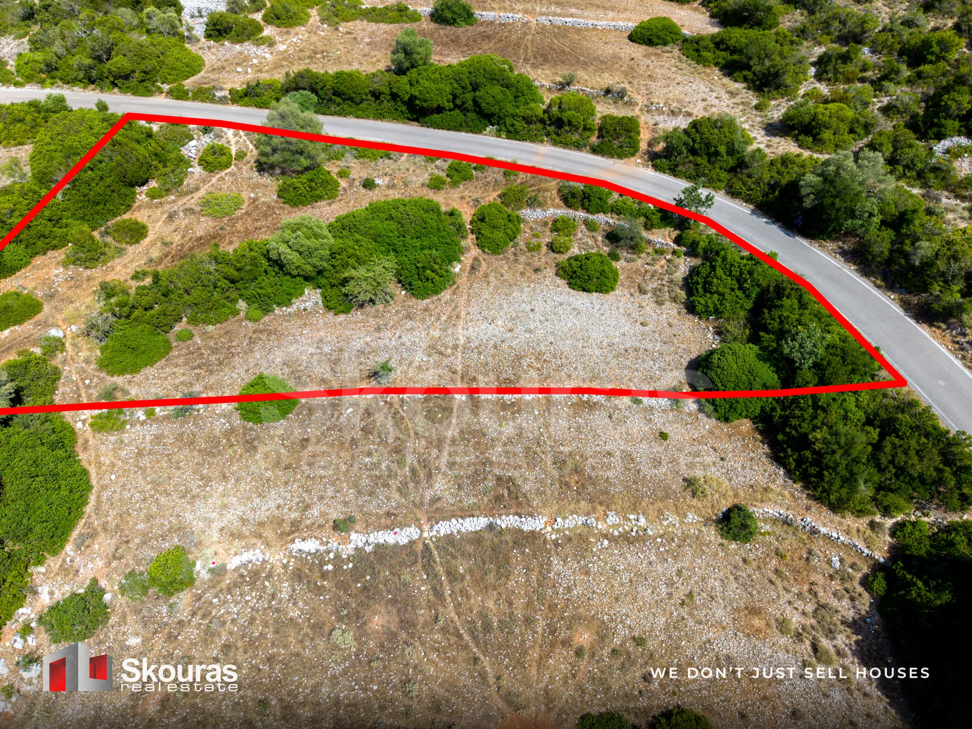 Land Parcel 1800m²  - 4