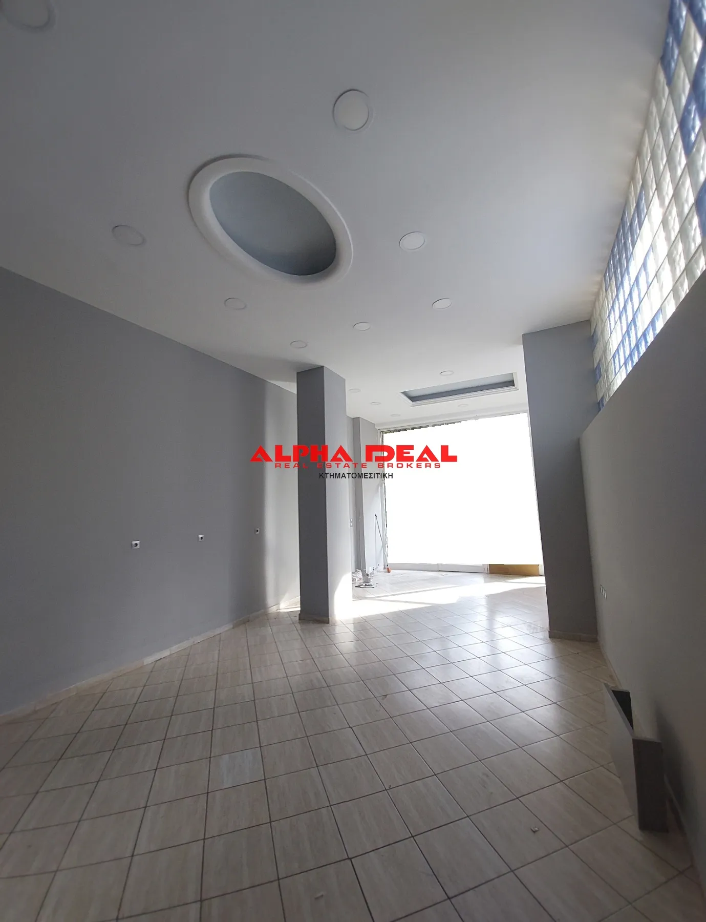 Shop 60m²  - 5
