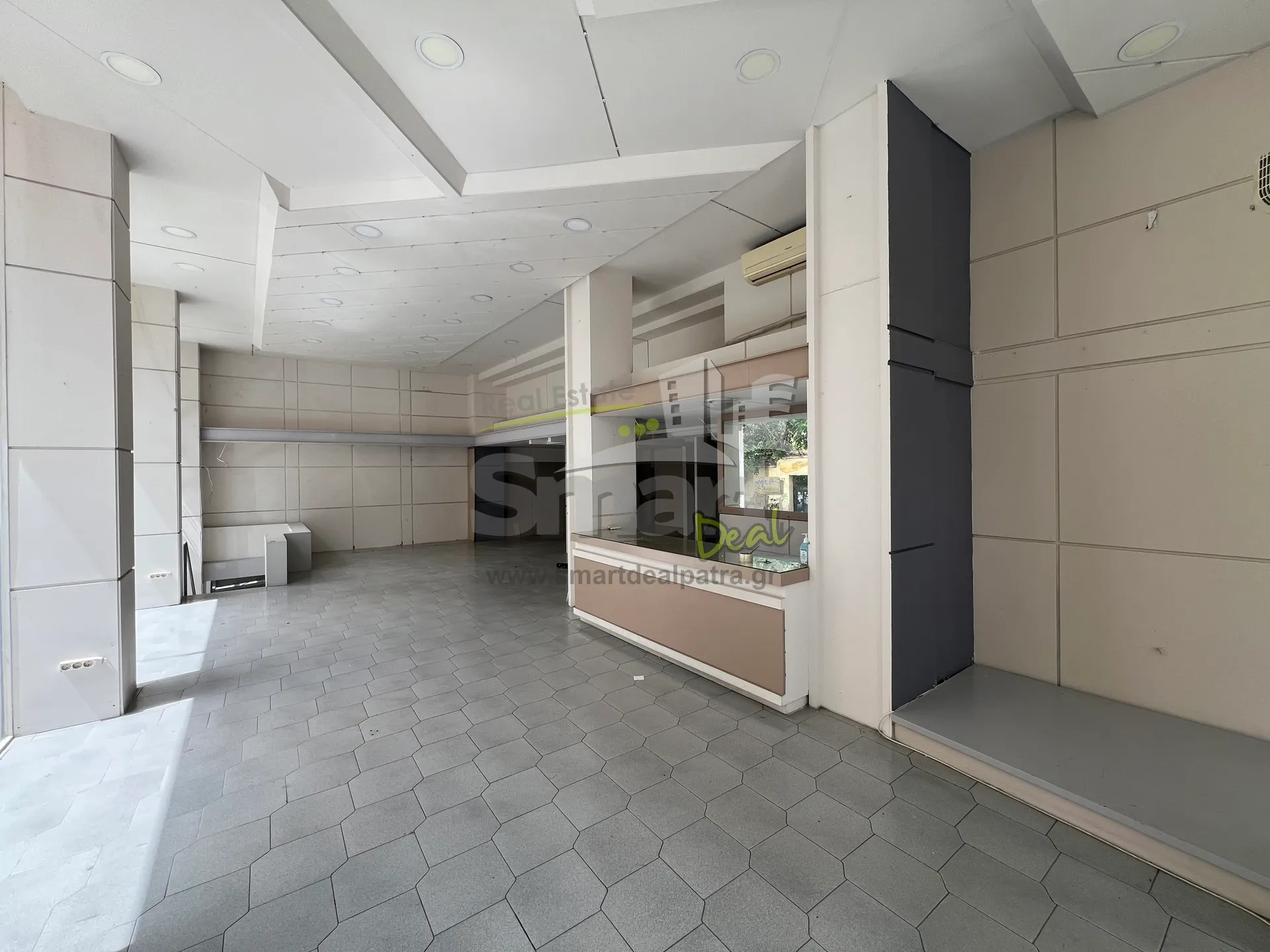 Shop 335m²  - 2