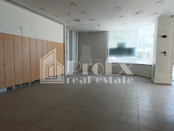 Shop 250m²  - 4