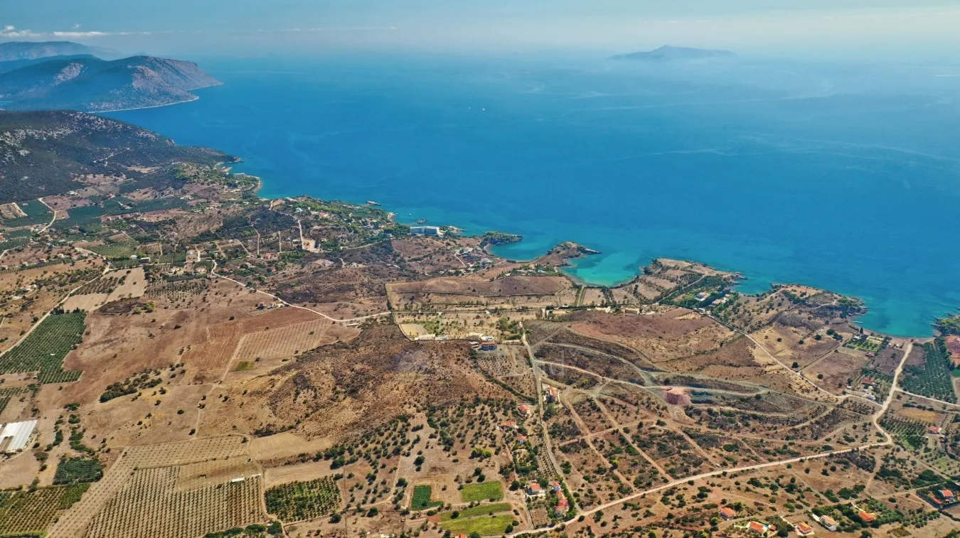 Οικόπεδο 308τ.μ.  - 3