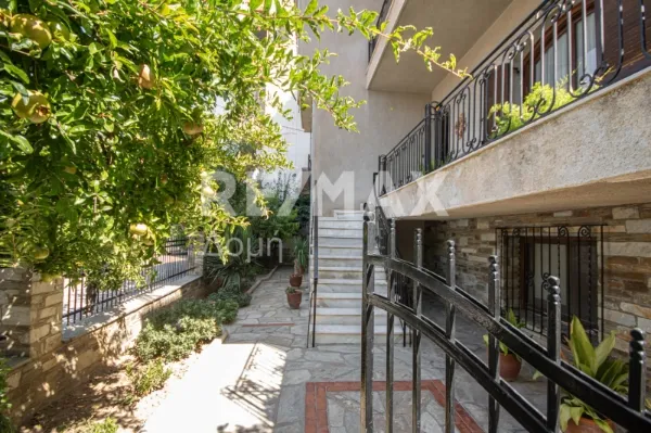 Μονοκατοικία 300τ.μ.  - 3