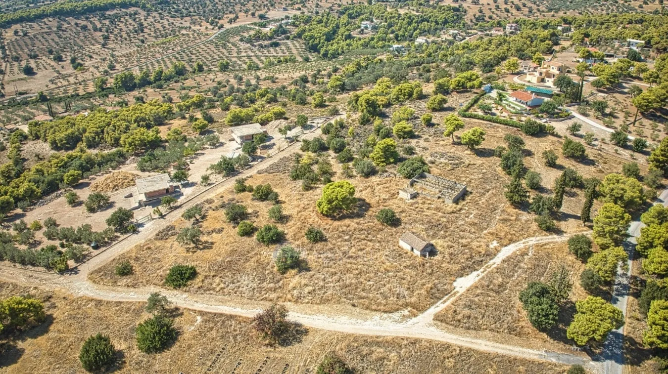 Land Parcel 4138m²  - 5
