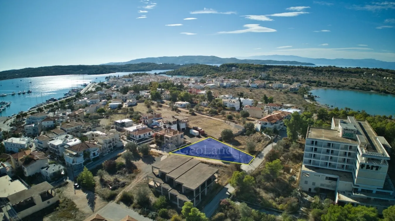 Οικόπεδο 950τ.μ.  - 2