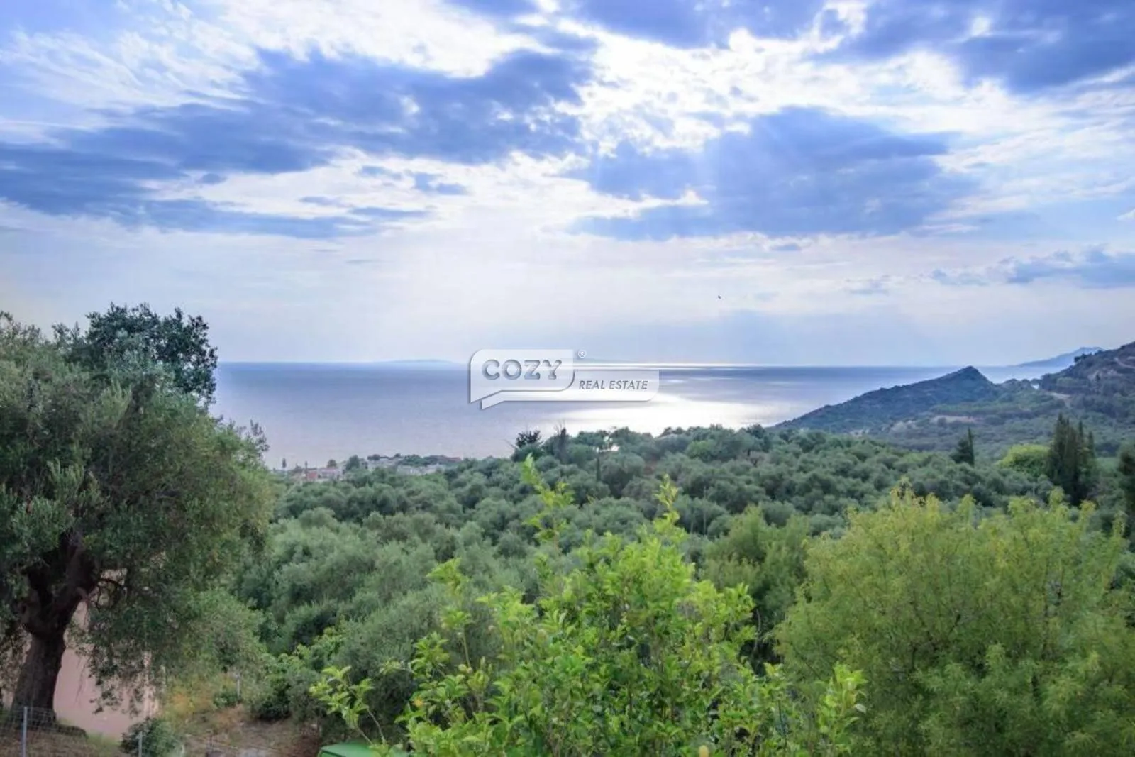 Plot 1200m²  - 2