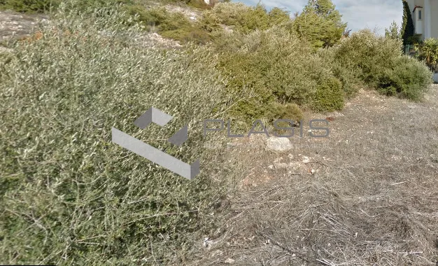 Οικόπεδο 700τ.μ.  - 3