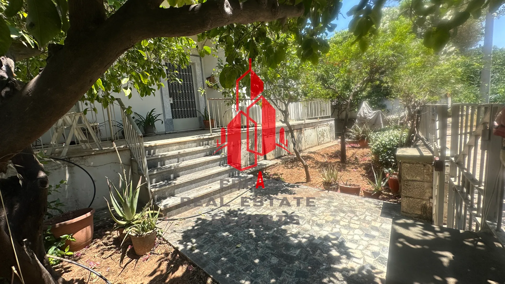 Plot 315m²  - 3