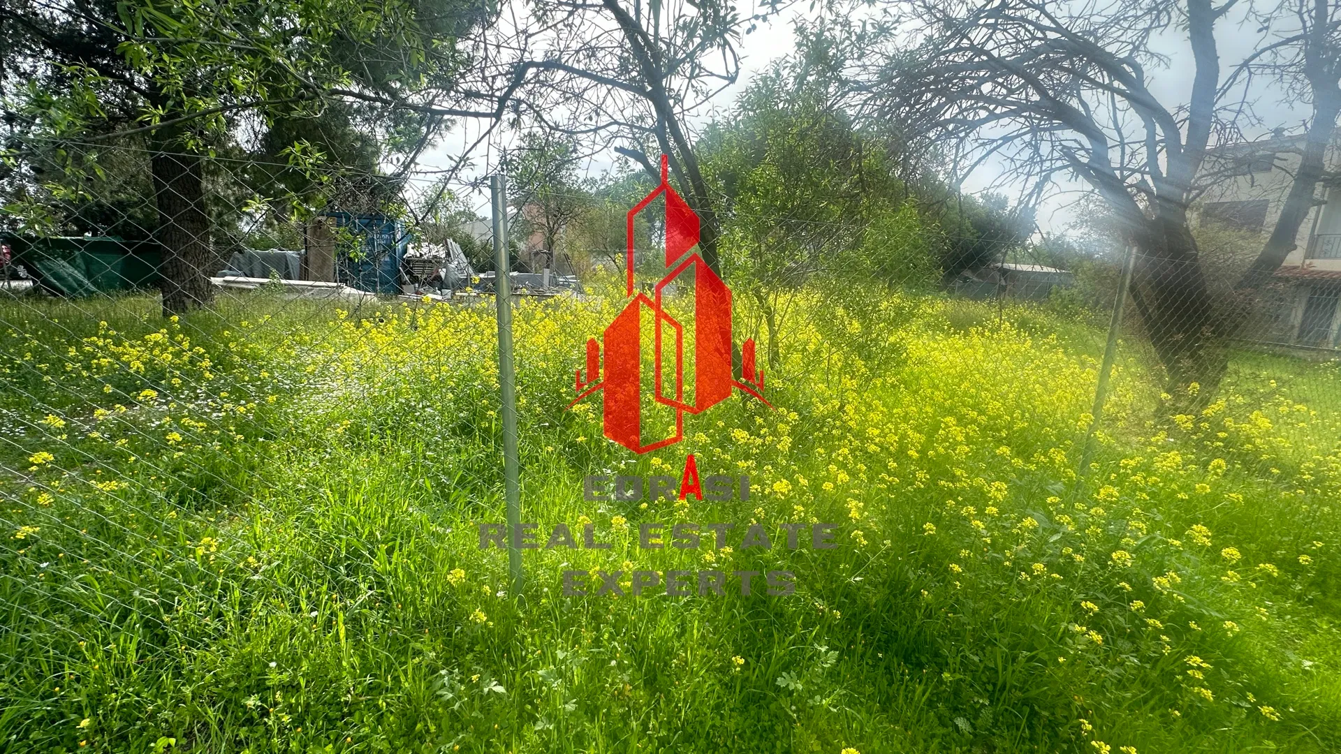 Οικόπεδο 385τ.μ.  - 2