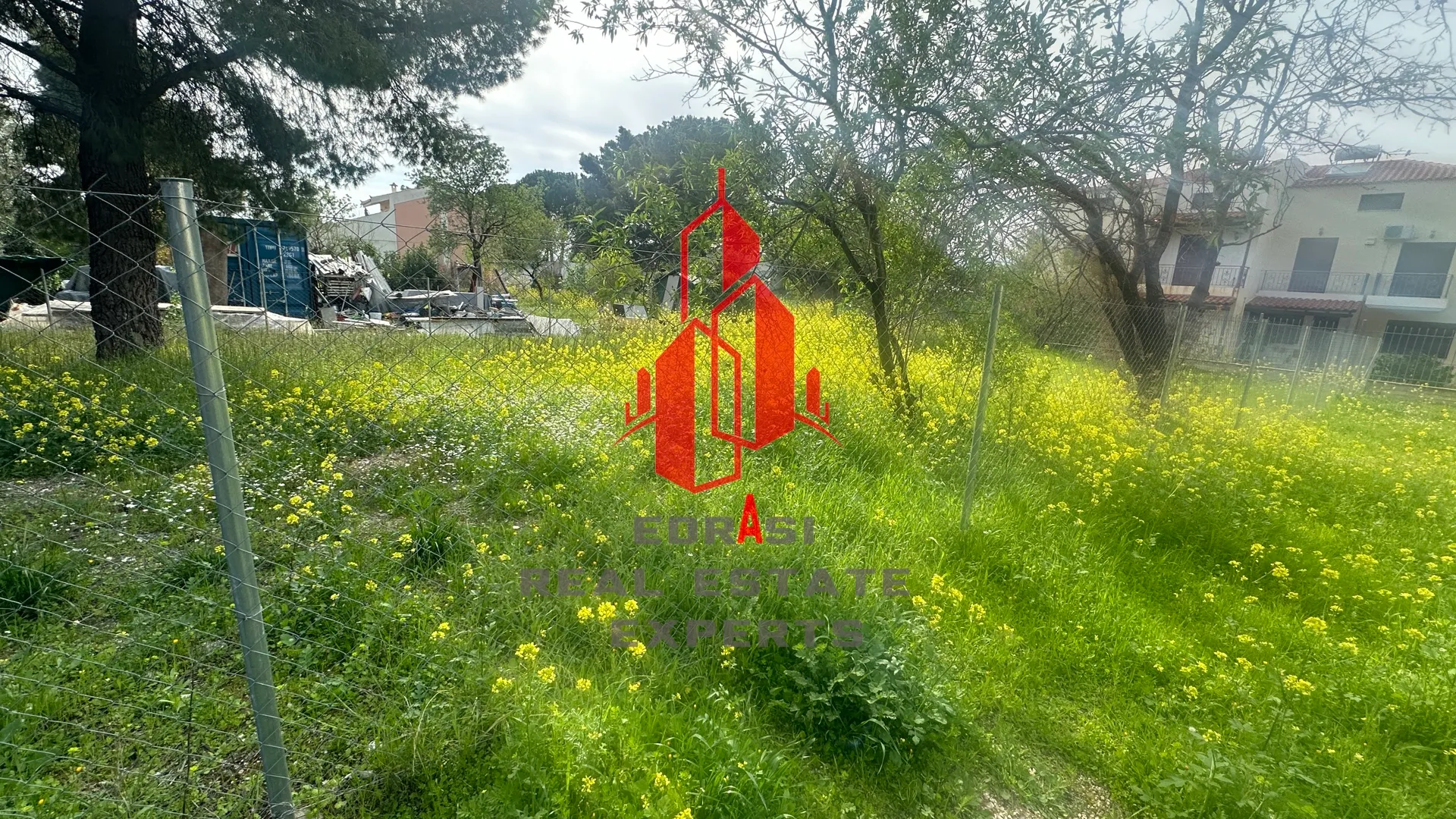 Οικόπεδο 385τ.μ.  - 3