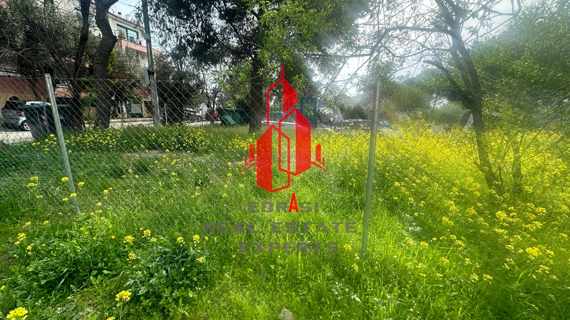 Οικόπεδο 385τ.μ.  - 5