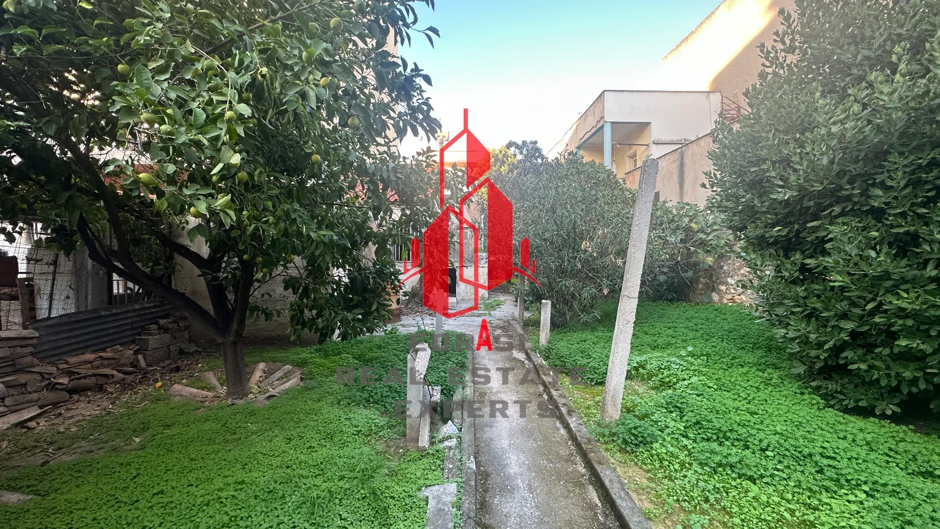 Οικόπεδο 270τ.μ.  - 3